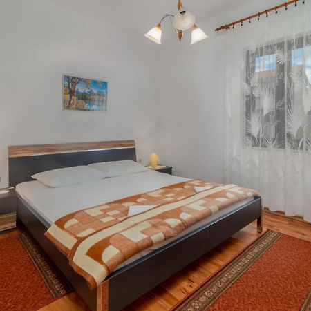 3 Bedroom Awesome Apartment In نوفي فينودولسكي المظهر الخارجي الصورة